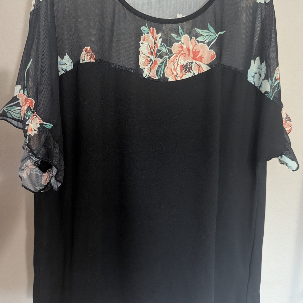 Floral Black Sheer Sleeve Top